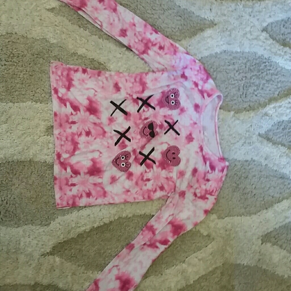 Long sleeve heart tic tac toe tidye shirt
